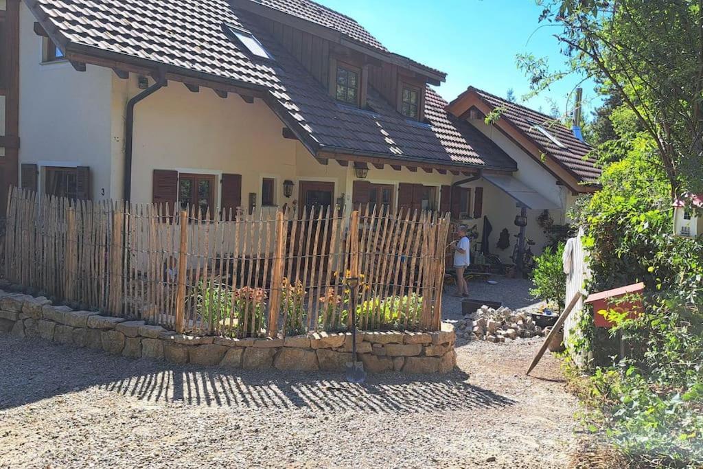 Gemuetliche Waldrandlage In Badenweiler Sehringen Ferienwohnung Esterno foto